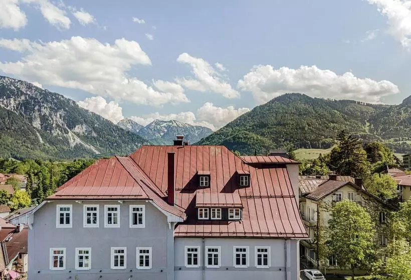 Отель The Townhouse Ruhpolding