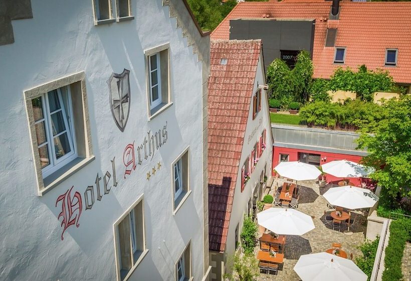 Отель Arthus