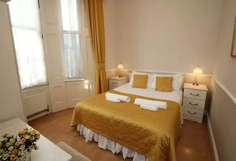 호텔 Castletown House Apartments