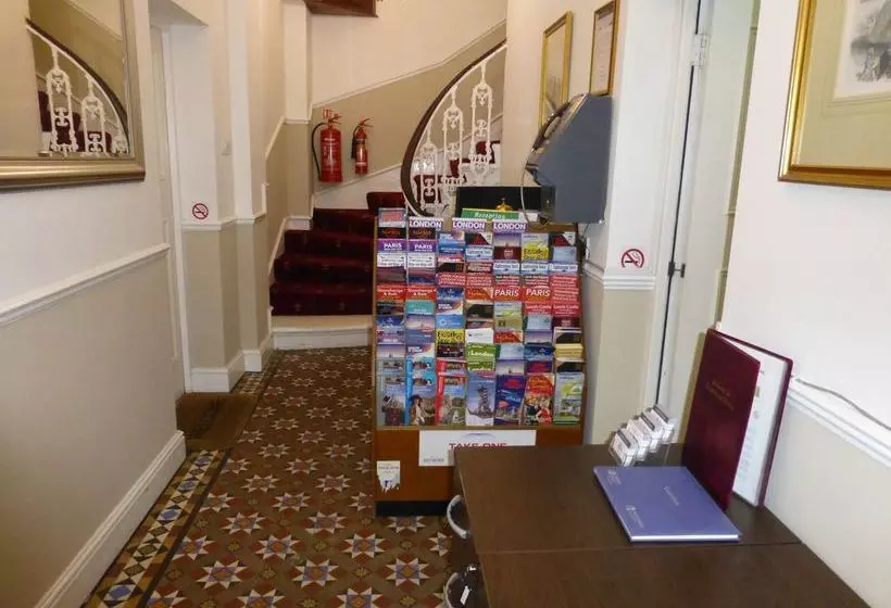 호텔 Castletown House Apartments