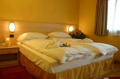 酒店 Cepina Albergo Incantato