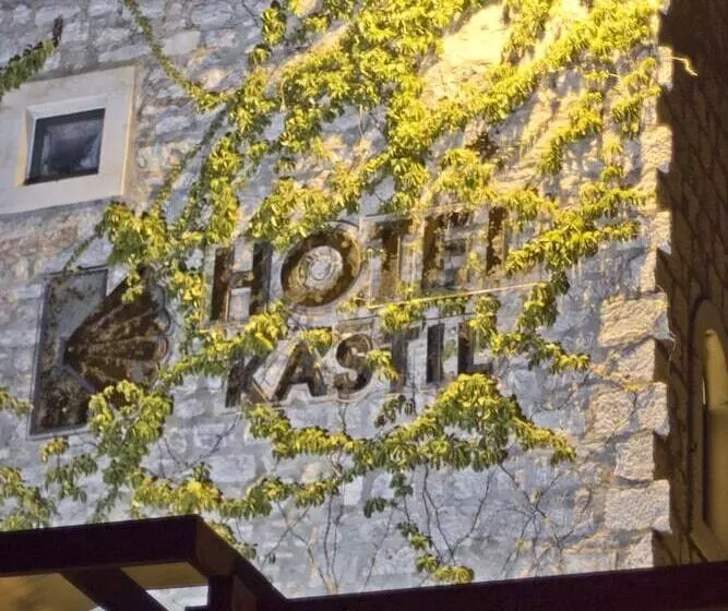 هتل Kaštil