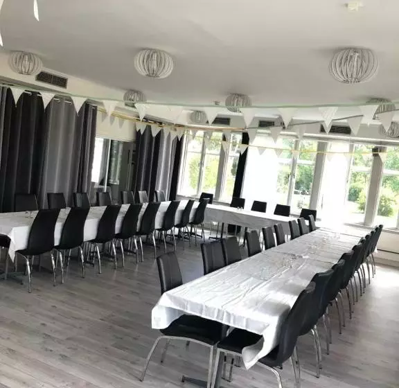 ホテル L Restaurang Nämforsen