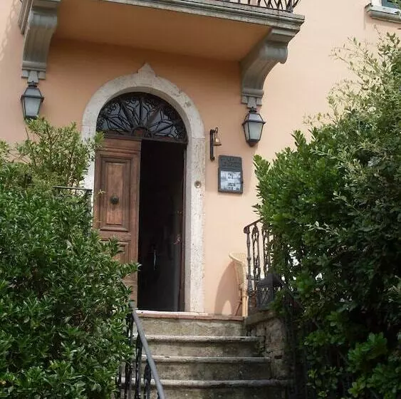 호텔 La Fonte Del Cieco