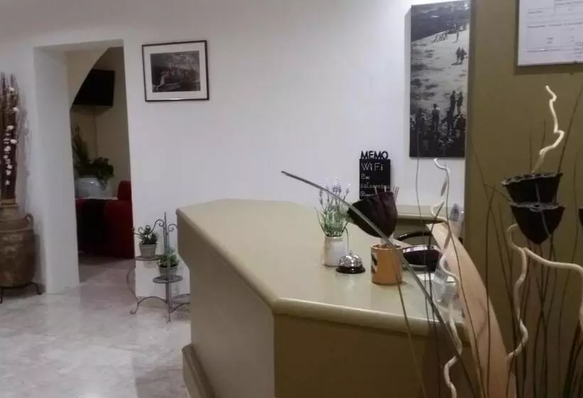 هتل La Piccola Stazione