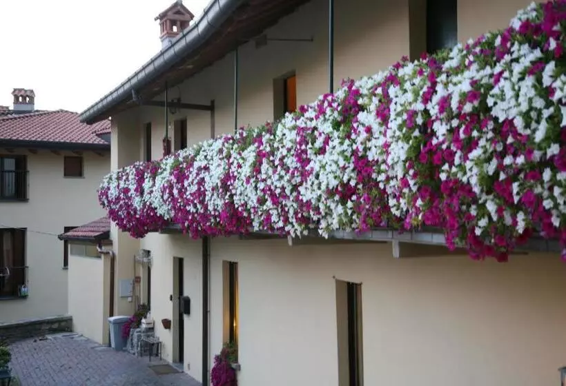 هتل Locanda Dell'oca Bianca
