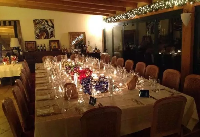 هتل Locanda Dell'oca Bianca