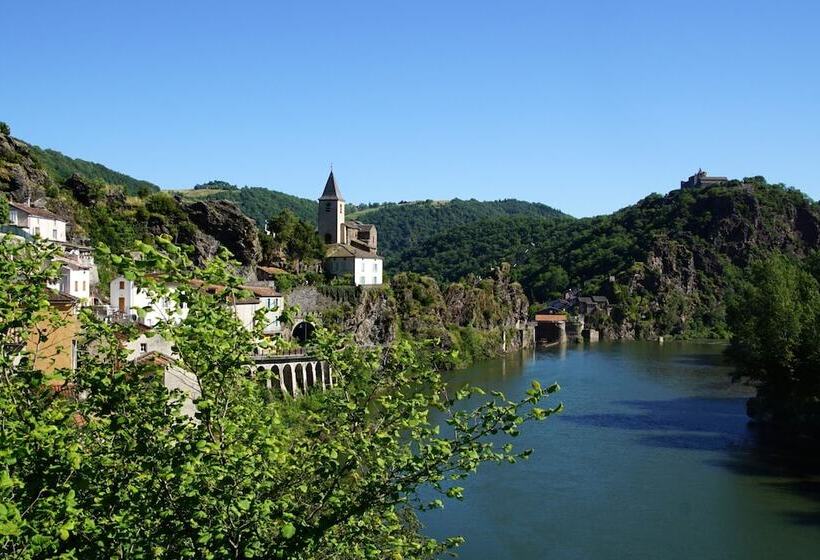 Logis Hotel Restaurant Du Pont