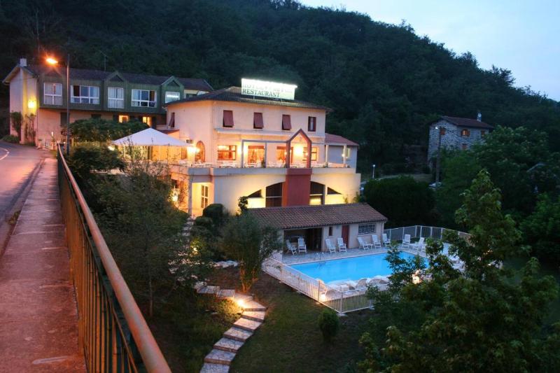 Logis Hotel Restaurant Du Pont