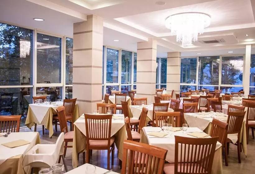 Szálloda Michelangelo Cesenatico