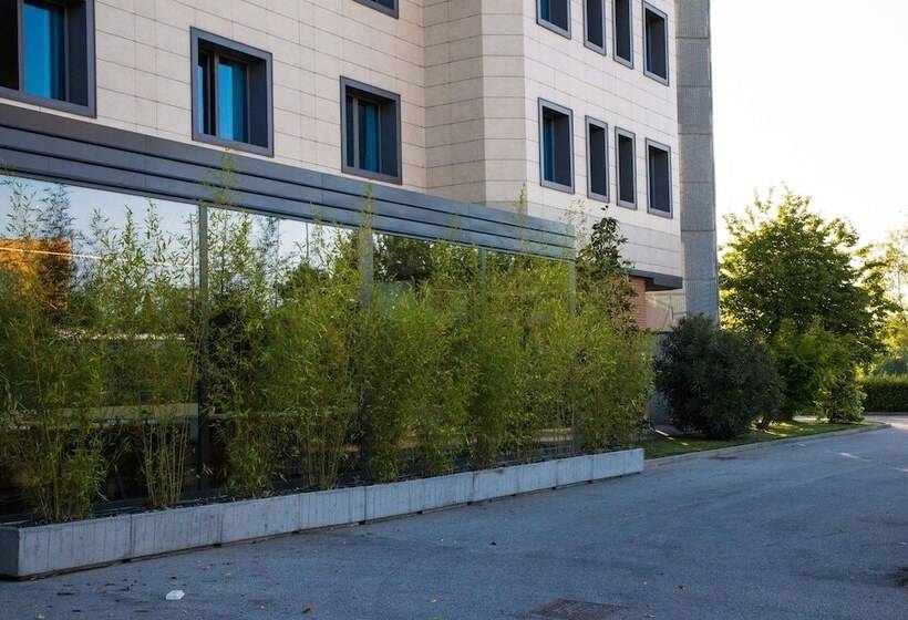 בית מלון כפרי Point