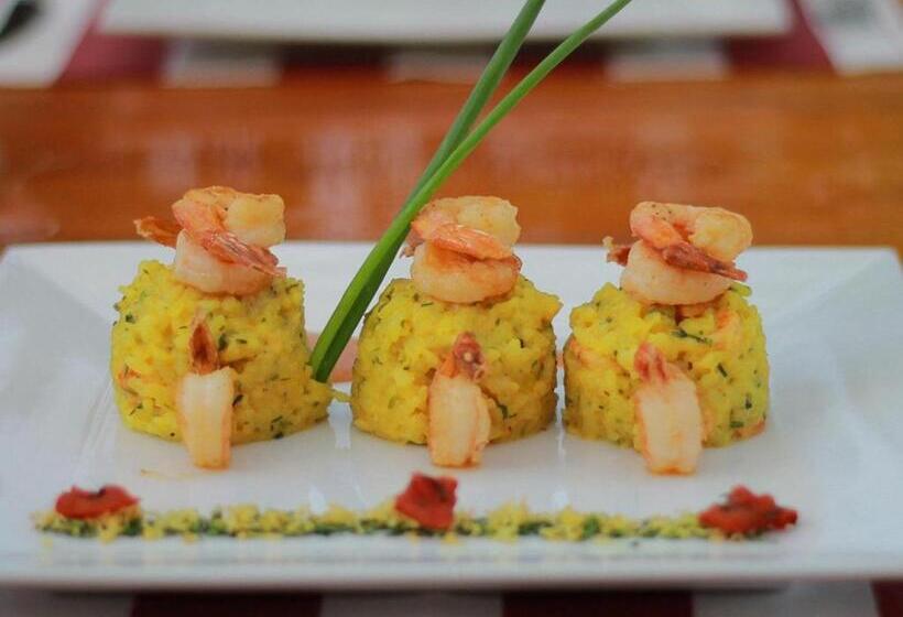 فندق Praiagogi Boutique Pousada