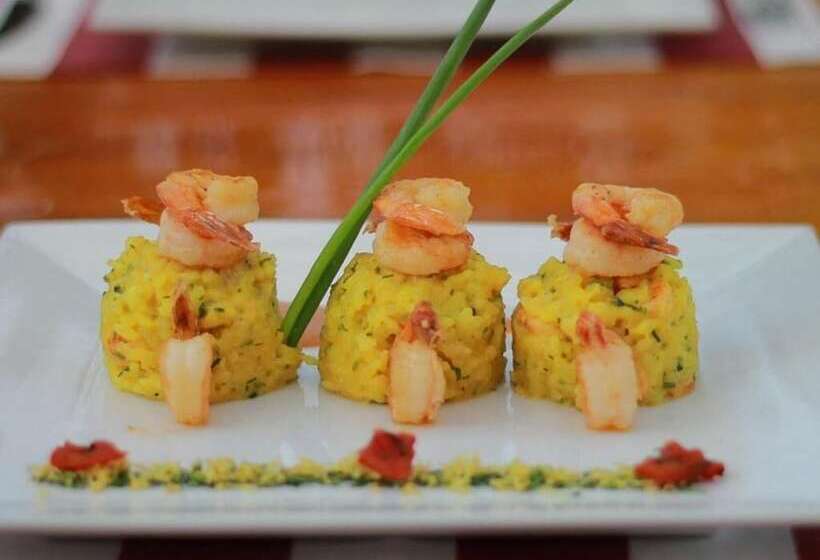 فندق Praiagogi Boutique Pousada