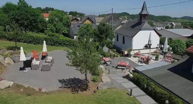 בית מלון כפרי Und Landgasthof Zum Bockshahn