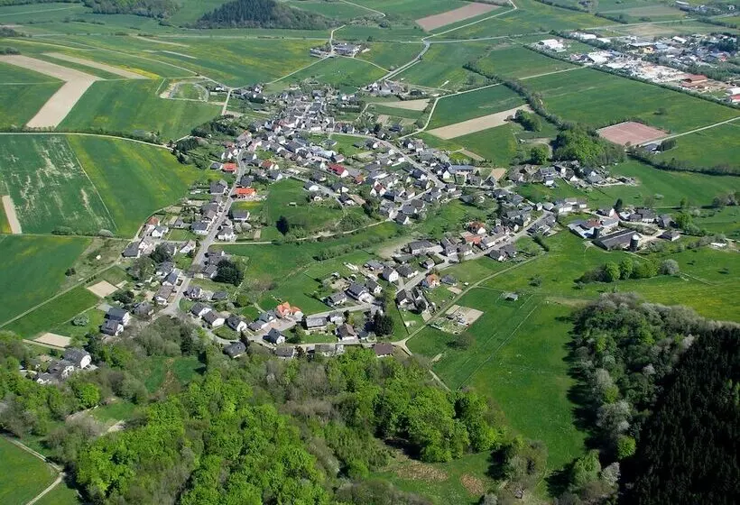 בית מלון כפרי Und Landgasthof Zum Bockshahn