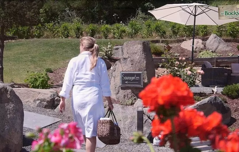 בית מלון כפרי Und Landgasthof Zum Bockshahn