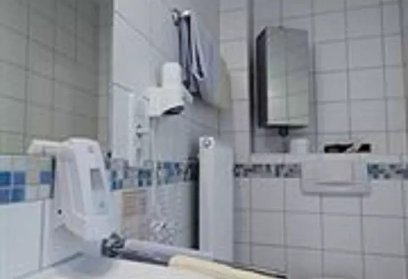 בית מלון כפרי Und Landgasthof Zum Bockshahn