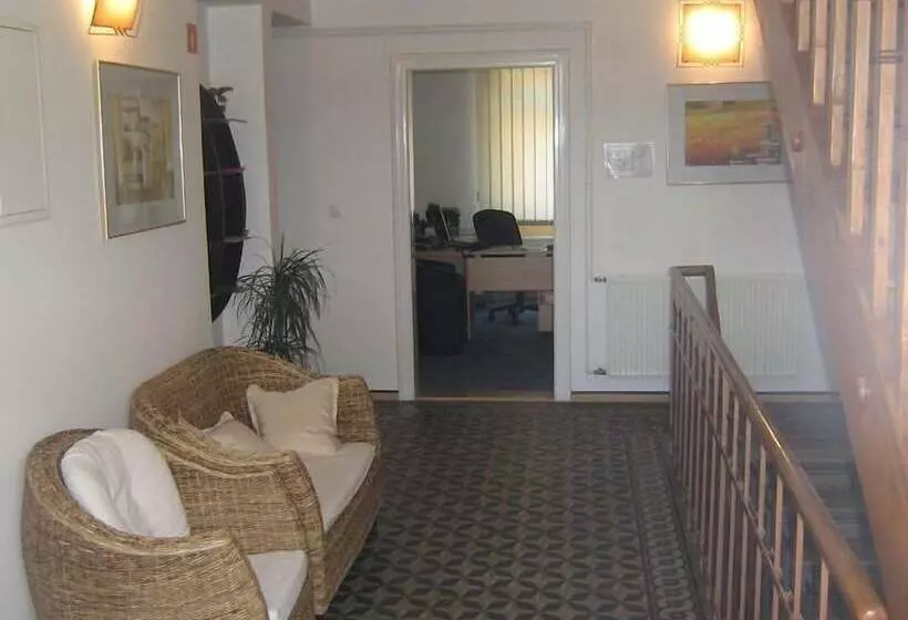 هتل Soba 7 Pekrska Vila