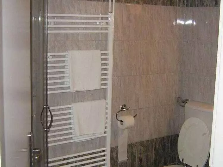 هتل Soba 7 Pekrska Vila