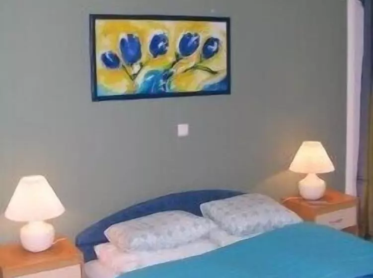 هتل Soba 7 Pekrska Vila