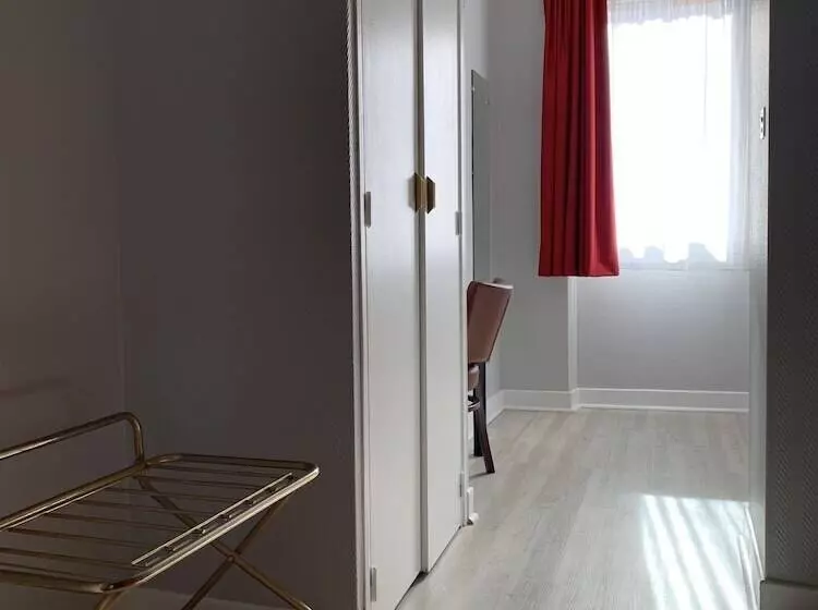 هتل Wilson Square