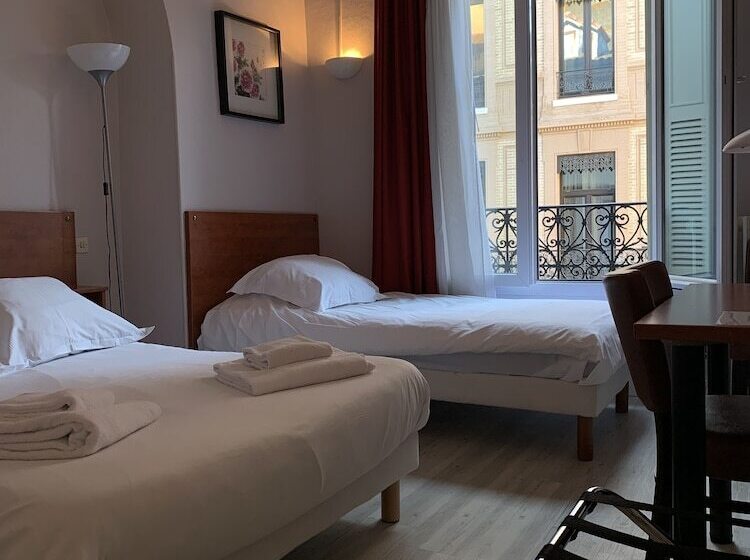 ホテル Wilson Square