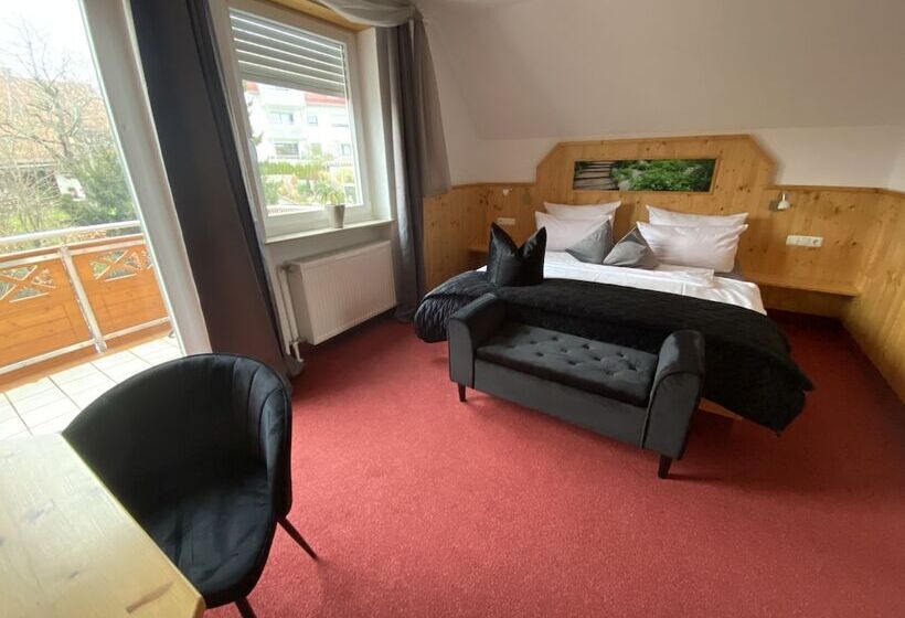 膳宿费 Wilder Mann