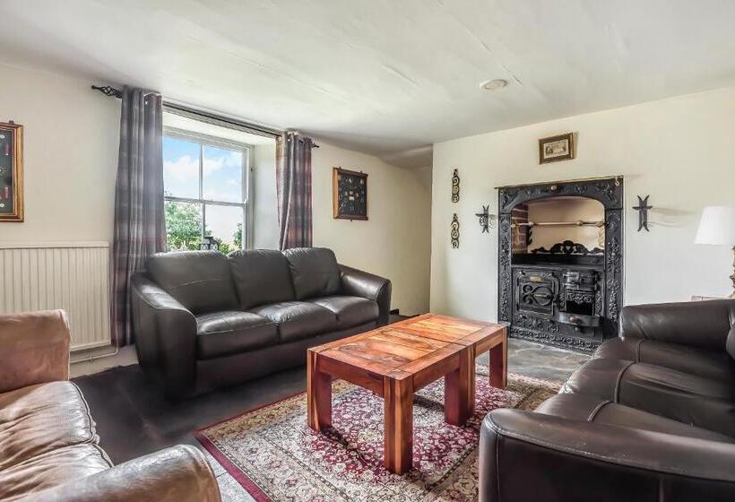 Trehellas House Hotel & Courthouse Restaurant