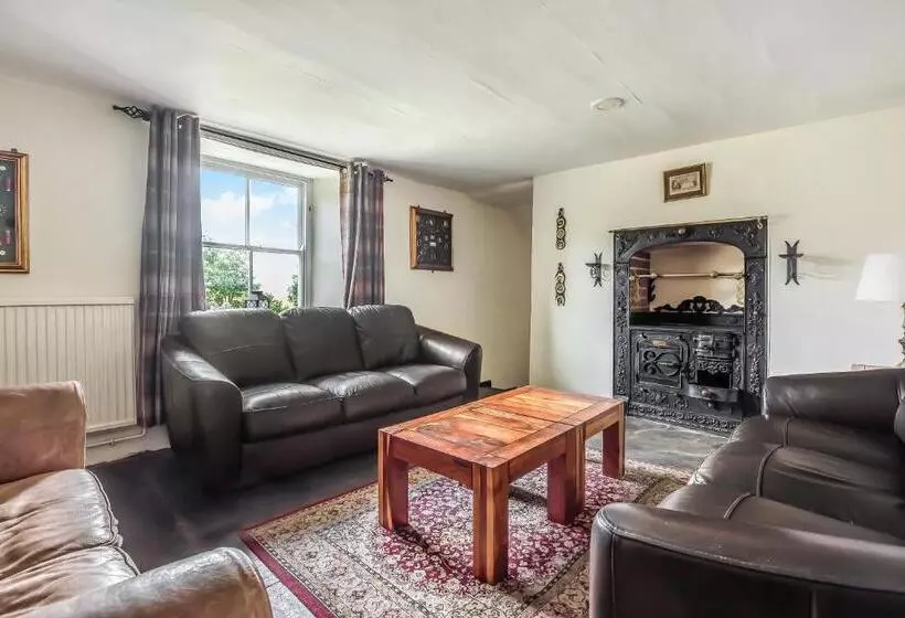 Trehellas House Hotel & Courthouse Restaurant