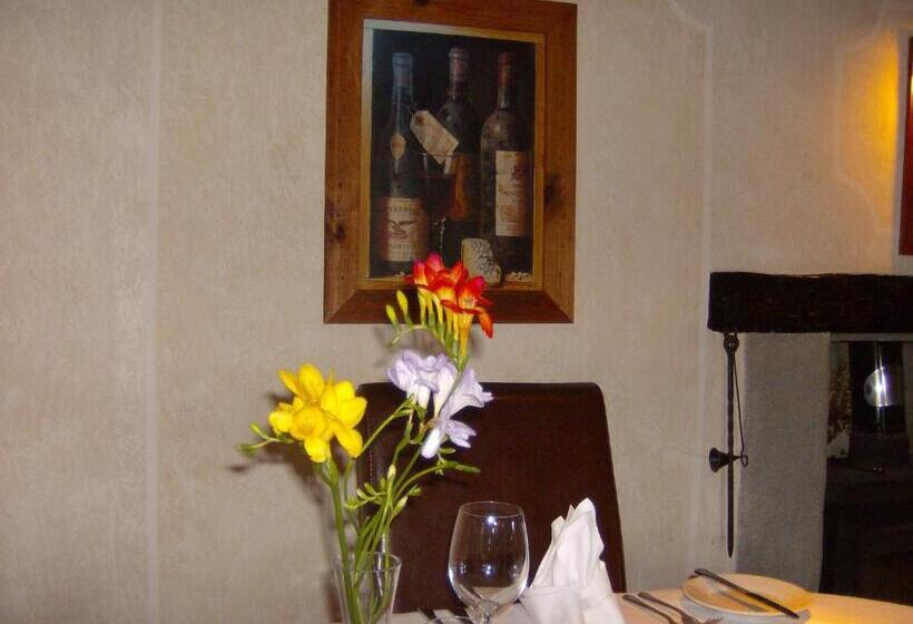 Trehellas House Hotel & Courthouse Restaurant