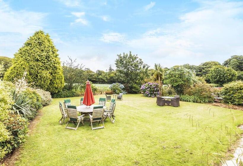 Trehellas House Hotel & Courthouse Restaurant