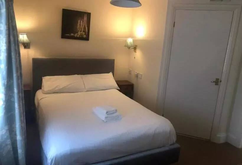 Trehellas House Hotel & Courthouse Restaurant