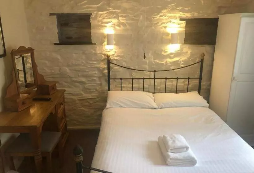 Trehellas House Hotel & Courthouse Restaurant