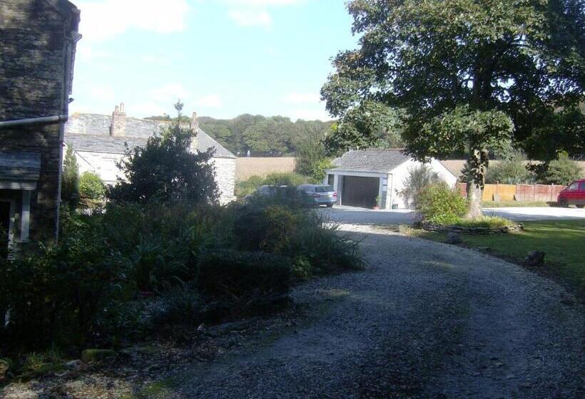 Trehellas House Hotel & Courthouse Restaurant