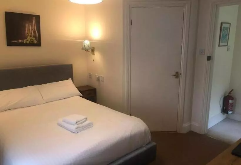 Trehellas House Hotel & Courthouse Restaurant