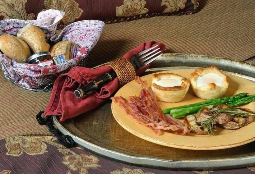 Harvey House Bed & Breakfast