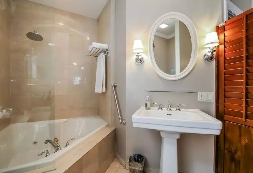 Harvey House Bed & Breakfast