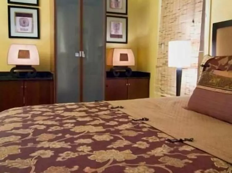 Harvey House Bed & Breakfast