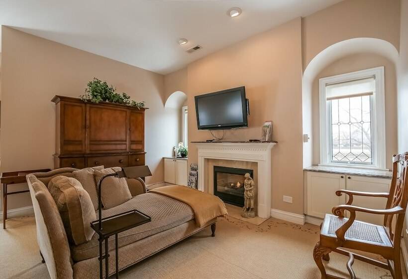 Harvey House Bed & Breakfast