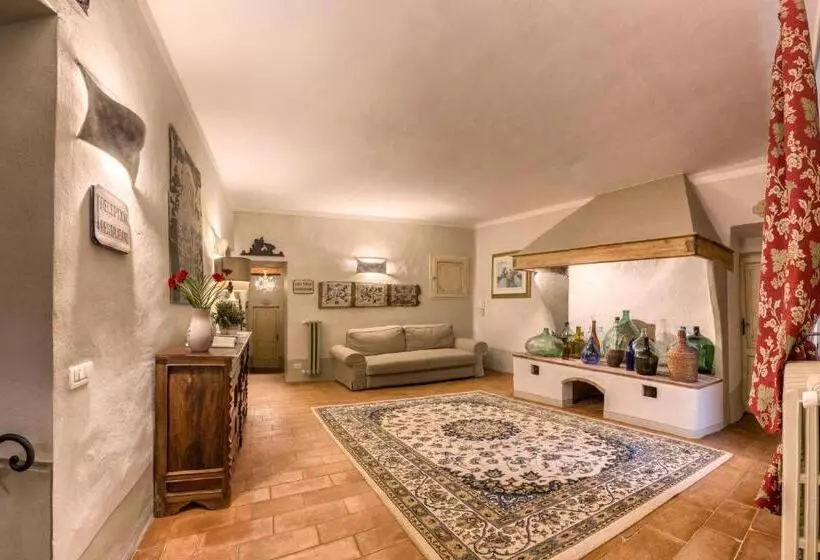 هتل Agriturismo Il Segreto Di Pietrafitta