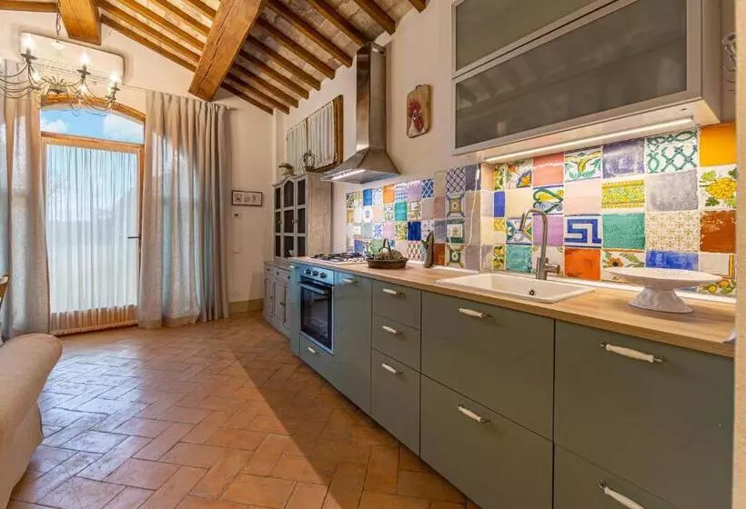 هتل Agriturismo Il Segreto Di Pietrafitta