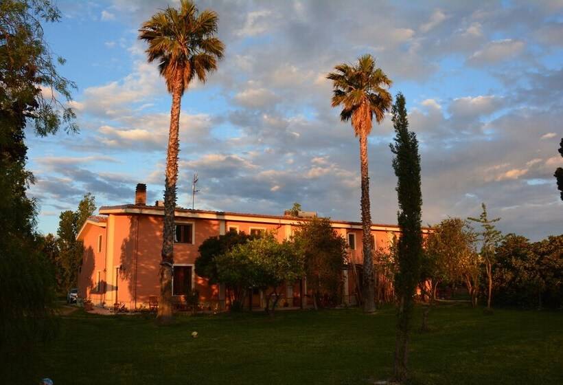 Отель Agriturismo Torre Del Golfo