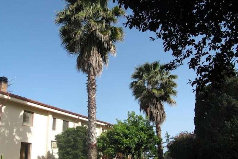 Отель Agriturismo Torre Del Golfo