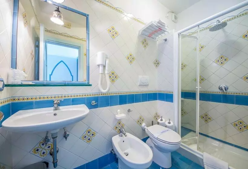 هتل Riviera B&b Rooms