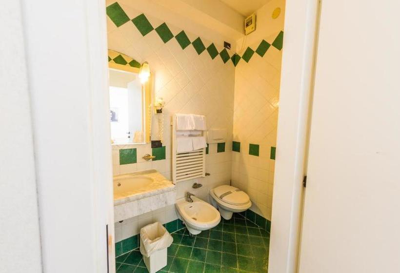 ホテル Ambasciatori Suite