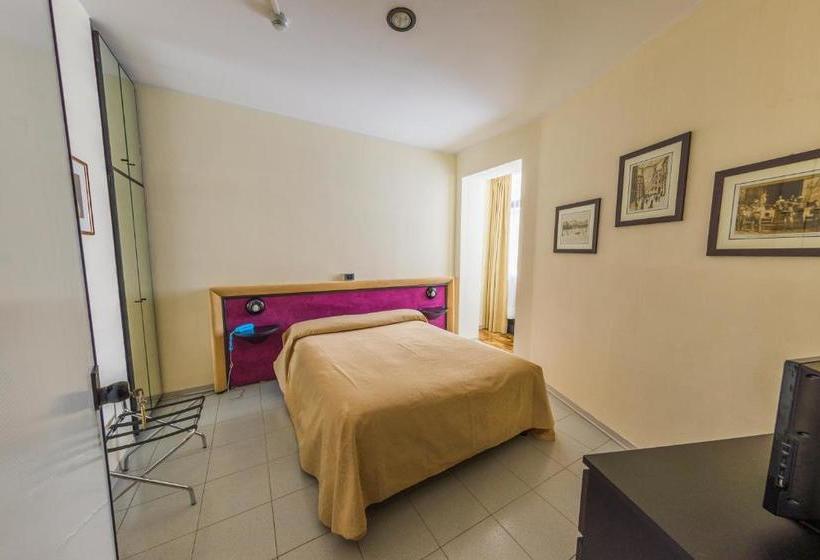 ホテル Ambasciatori Suite