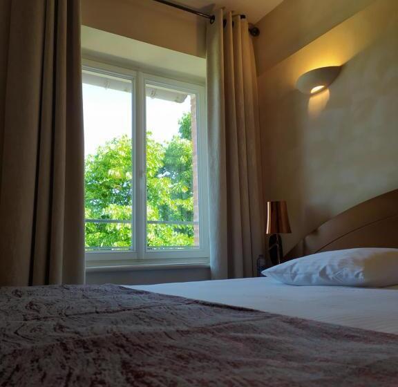 ホテル Auberge Du Roua