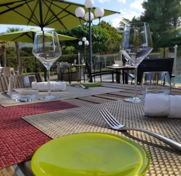 ホテル Auberge Du Roua