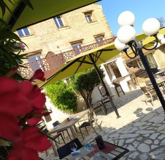 ホテル Auberge Du Roua