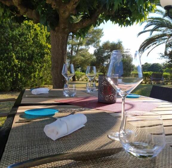 ホテル Auberge Du Roua